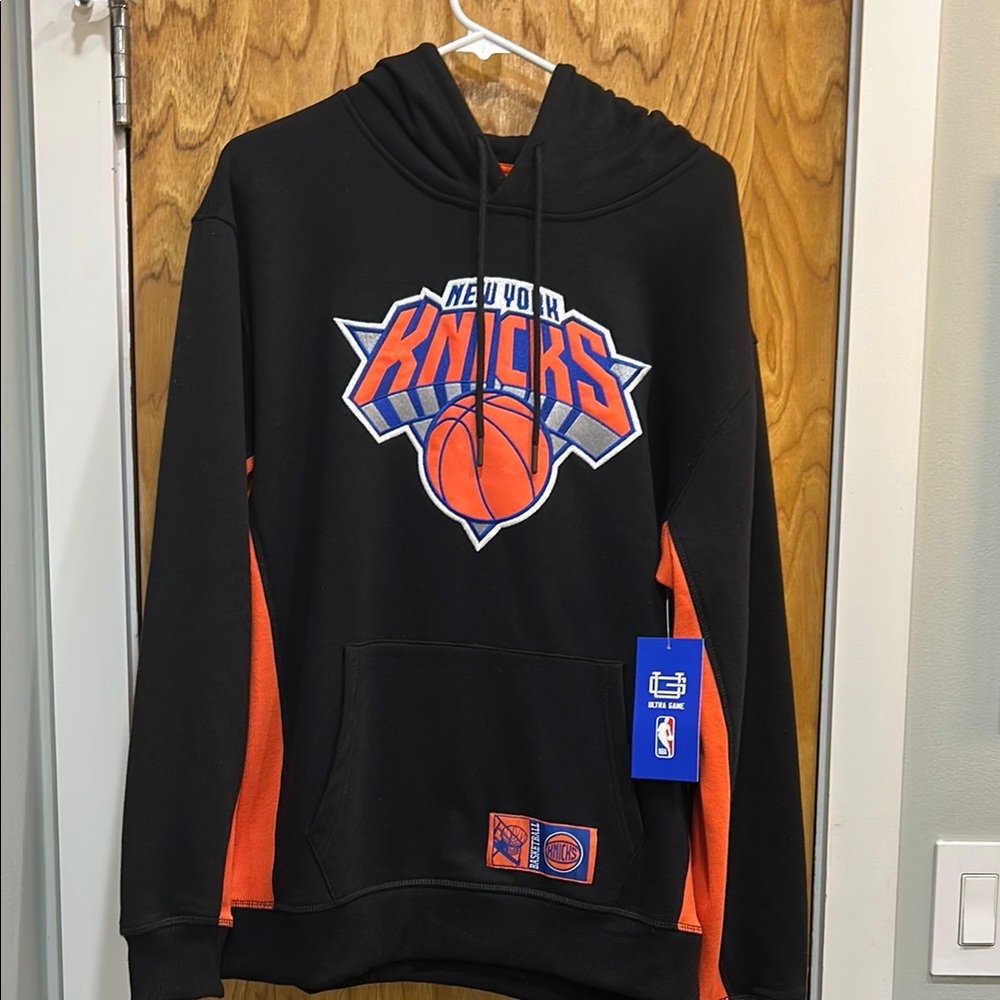 NWT New York Knicks Hoodie – Men’s Medium – Black & Orange – Ultra Game NBA –